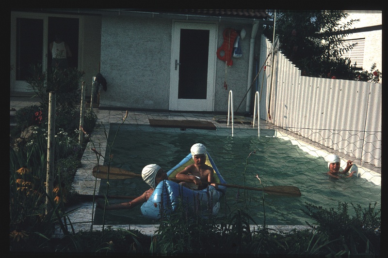 34.Regensburg jul 1970 Brigitte,Marion,Peter.JPG